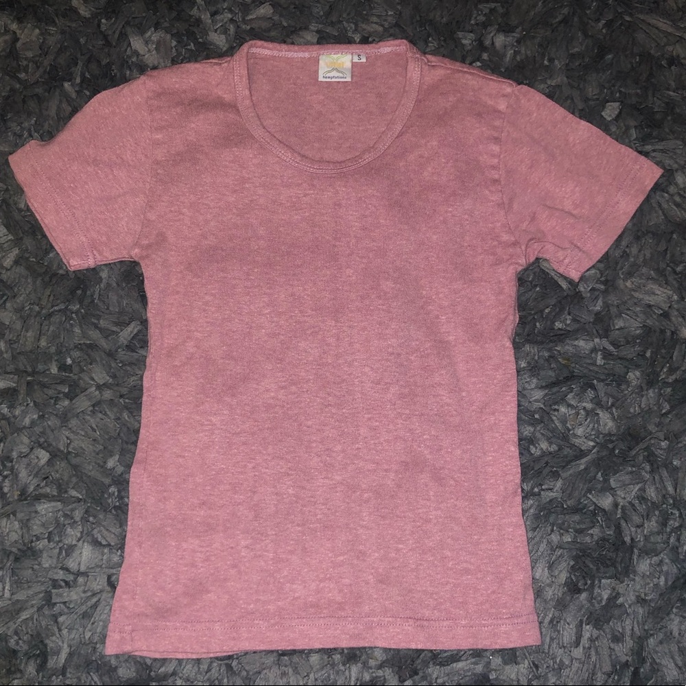 6/$20 Vital Hemptations size small pink tee shirt